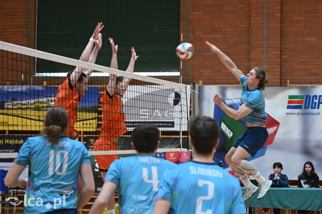 Ikar wygrywa 3:0 na zakończenie sezonu