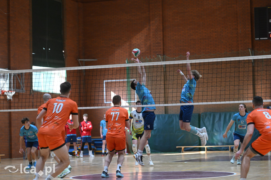 Ikar wygrywa 3:0 na zakończenie sezonu