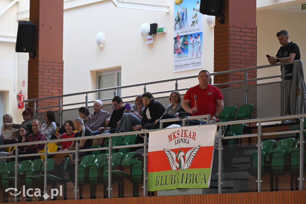 Ikar wygrywa 3:0 na zakończenie sezonu