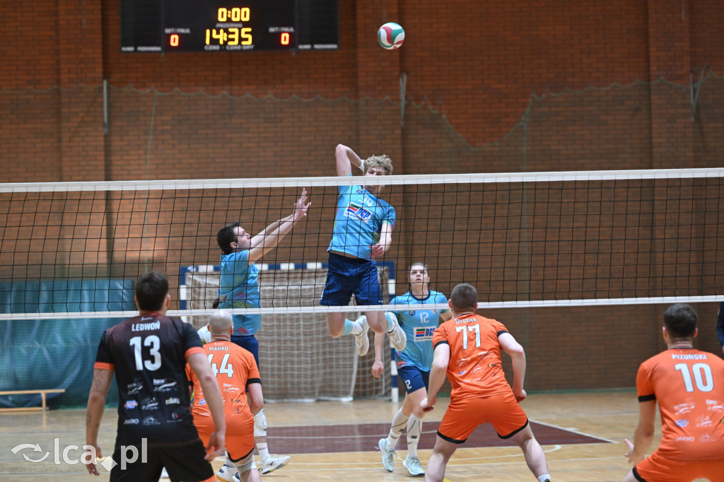 Ikar wygrywa 3:0 na zakończenie sezonu