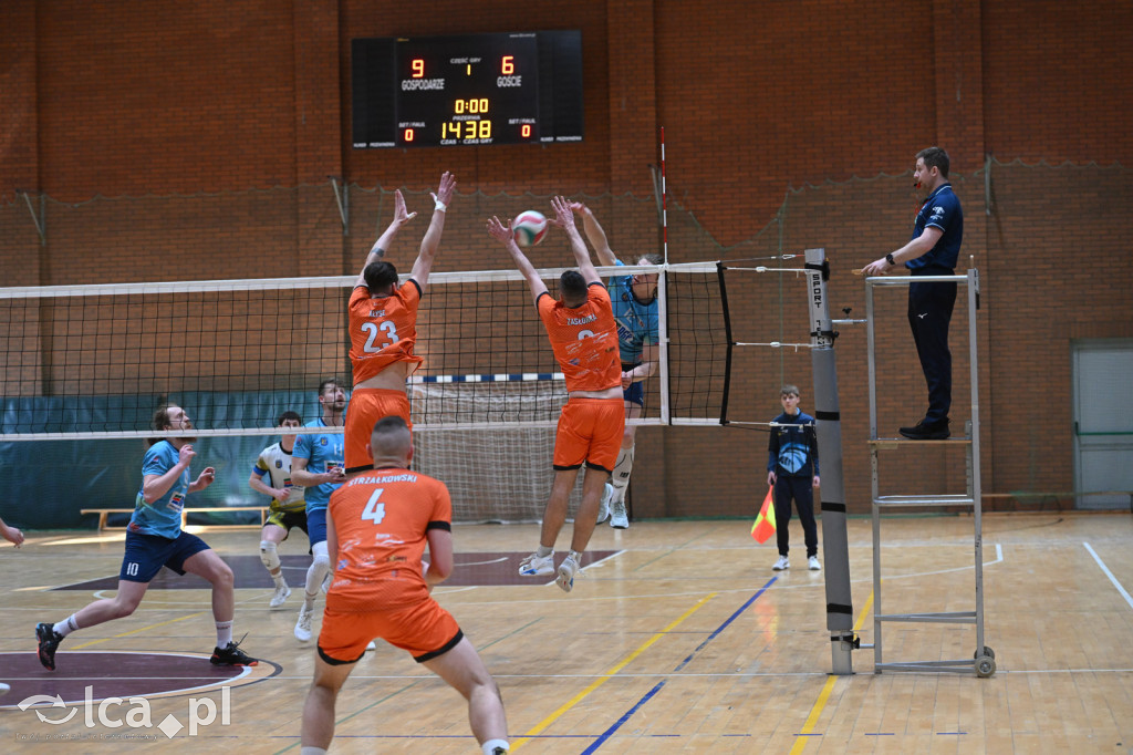 Ikar wygrywa 3:0 na zakończenie sezonu