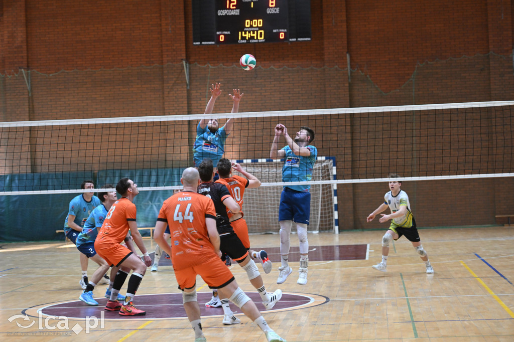 Ikar wygrywa 3:0 na zakończenie sezonu