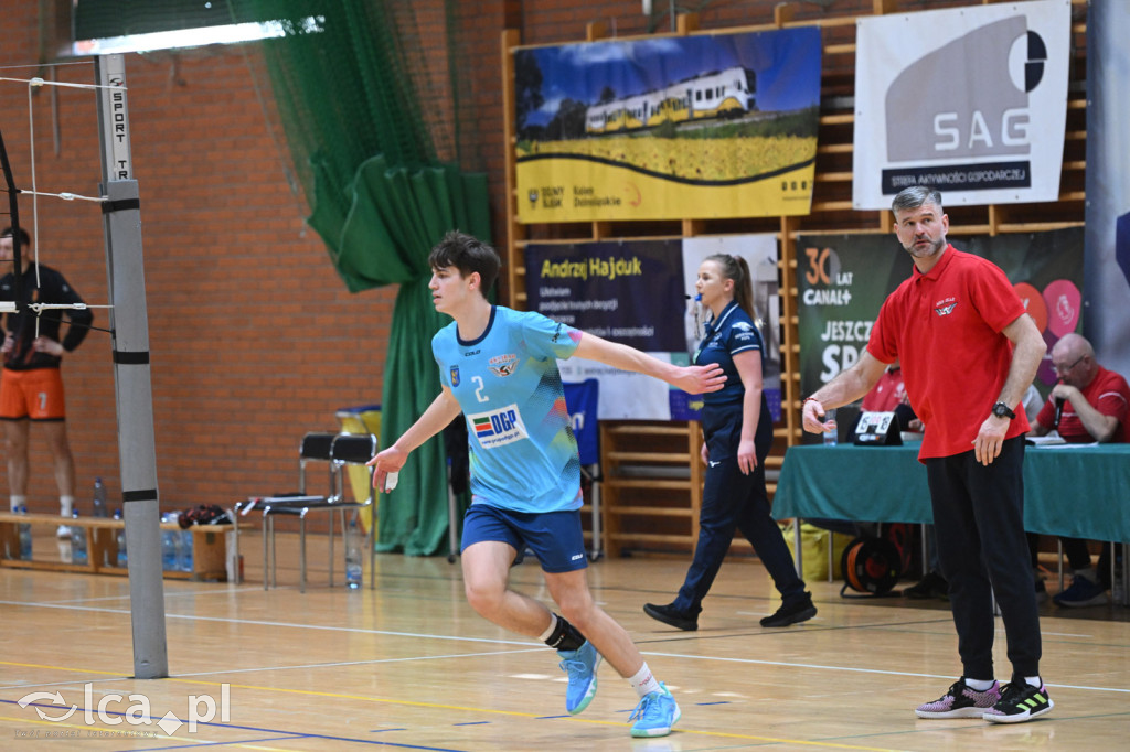 Ikar wygrywa 3:0 na zakończenie sezonu