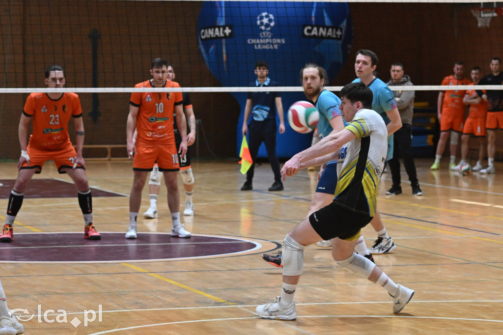 Ikar wygrywa 3:0 na zakończenie sezonu