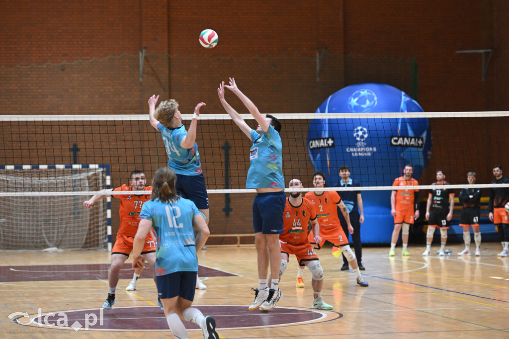 Ikar wygrywa 3:0 na zakończenie sezonu