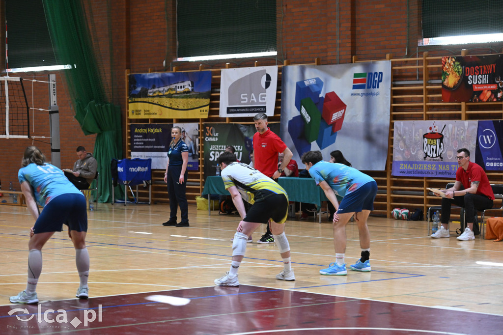 Ikar wygrywa 3:0 na zakończenie sezonu