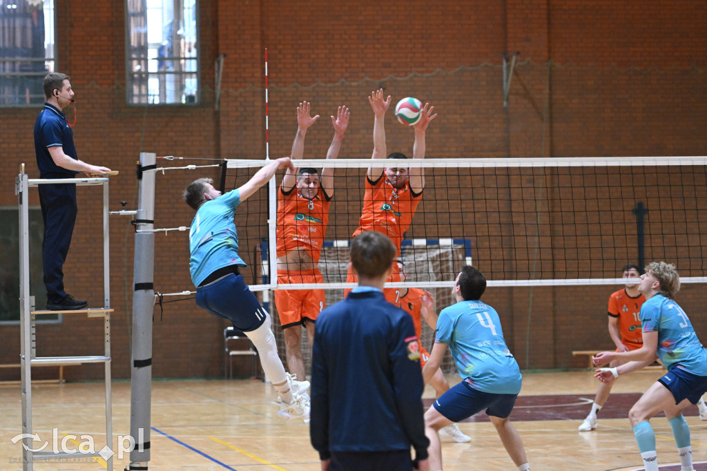 Ikar wygrywa 3:0 na zakończenie sezonu