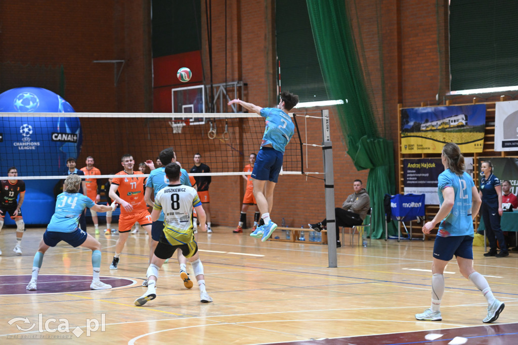 Ikar wygrywa 3:0 na zakończenie sezonu