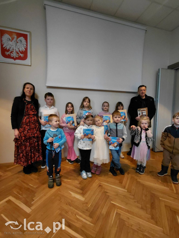 Wystawa i kiermasz w starostwie