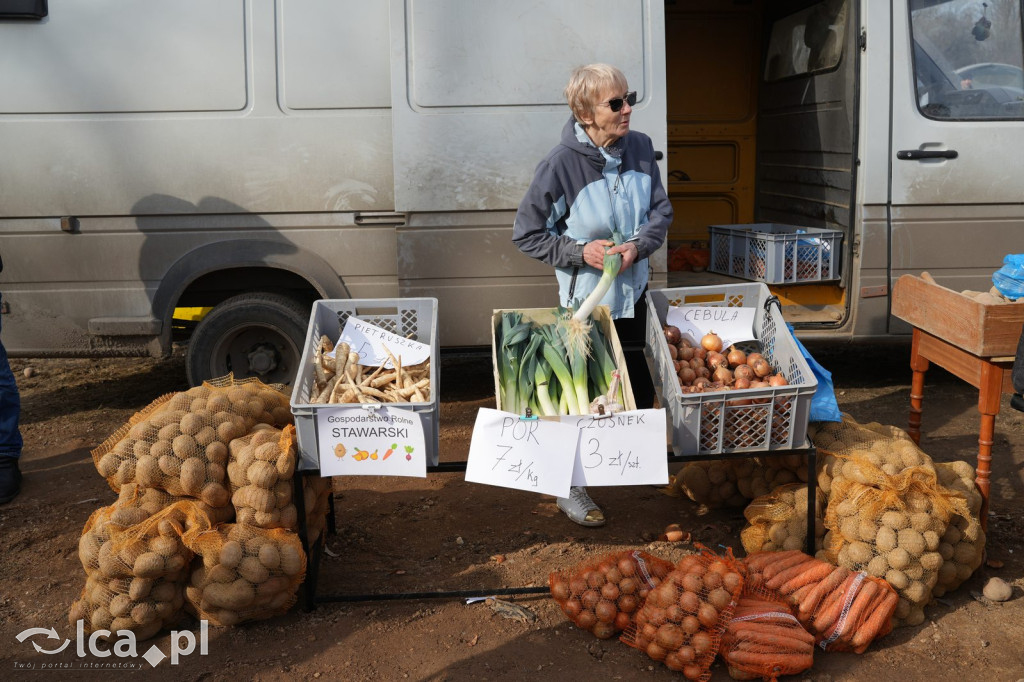 Niedzielne zakupy w Bartoszowie