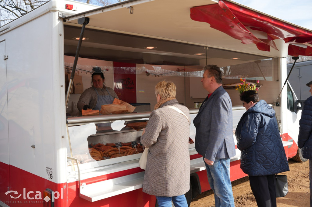 Niedzielne zakupy w Bartoszowie