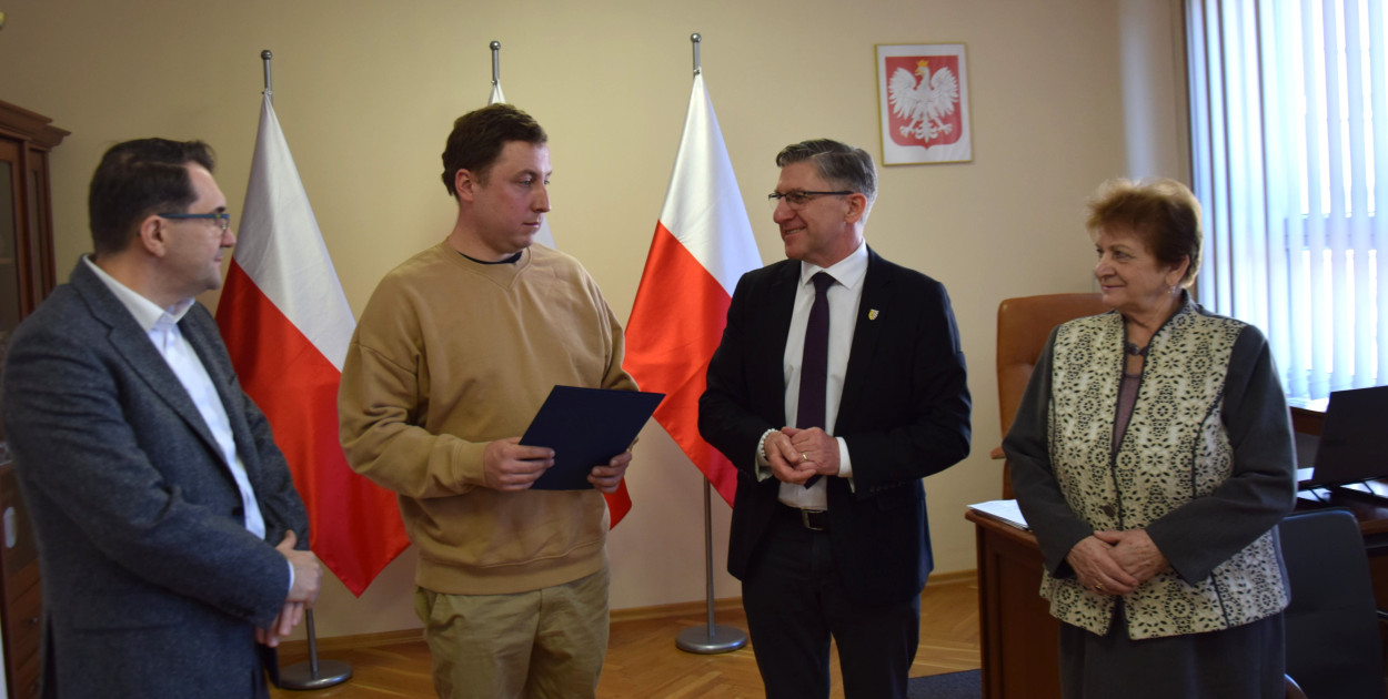 590 metrów drogi w Groblach do remontu