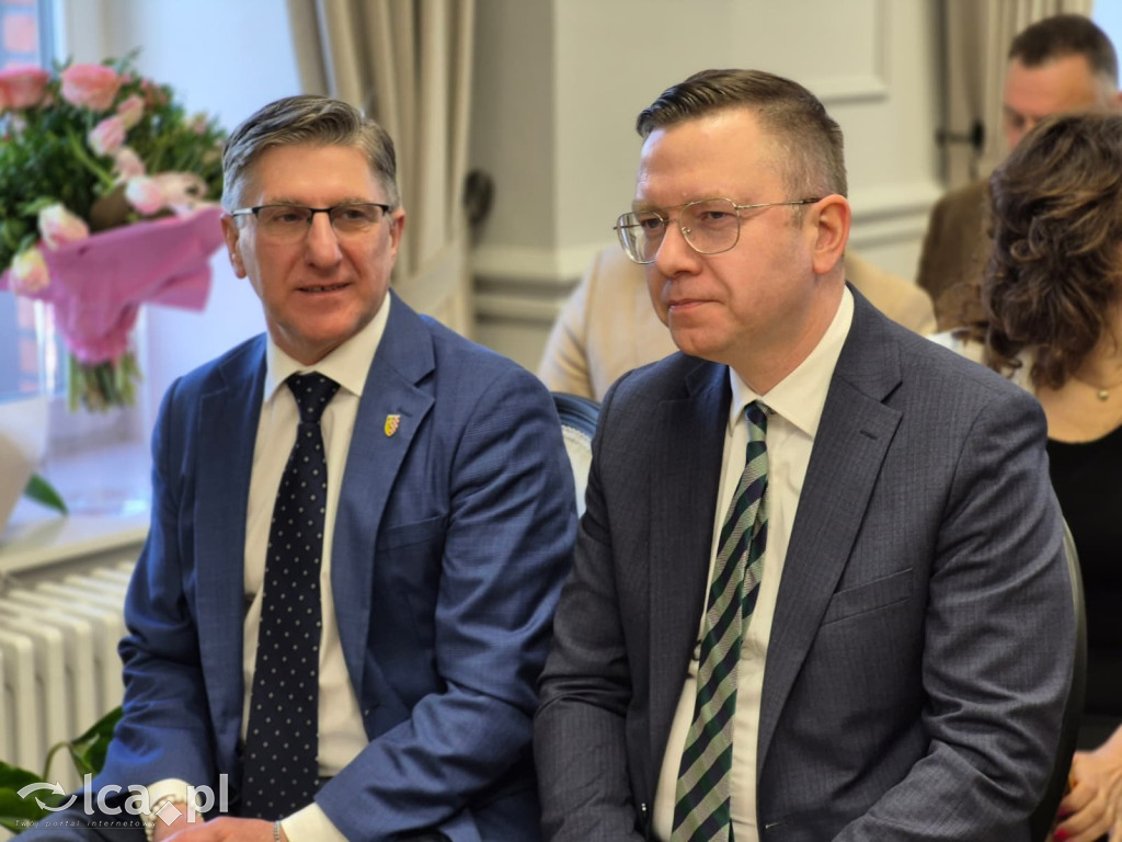 Zrujnowany budynek w Prochowicach odzyskał życie