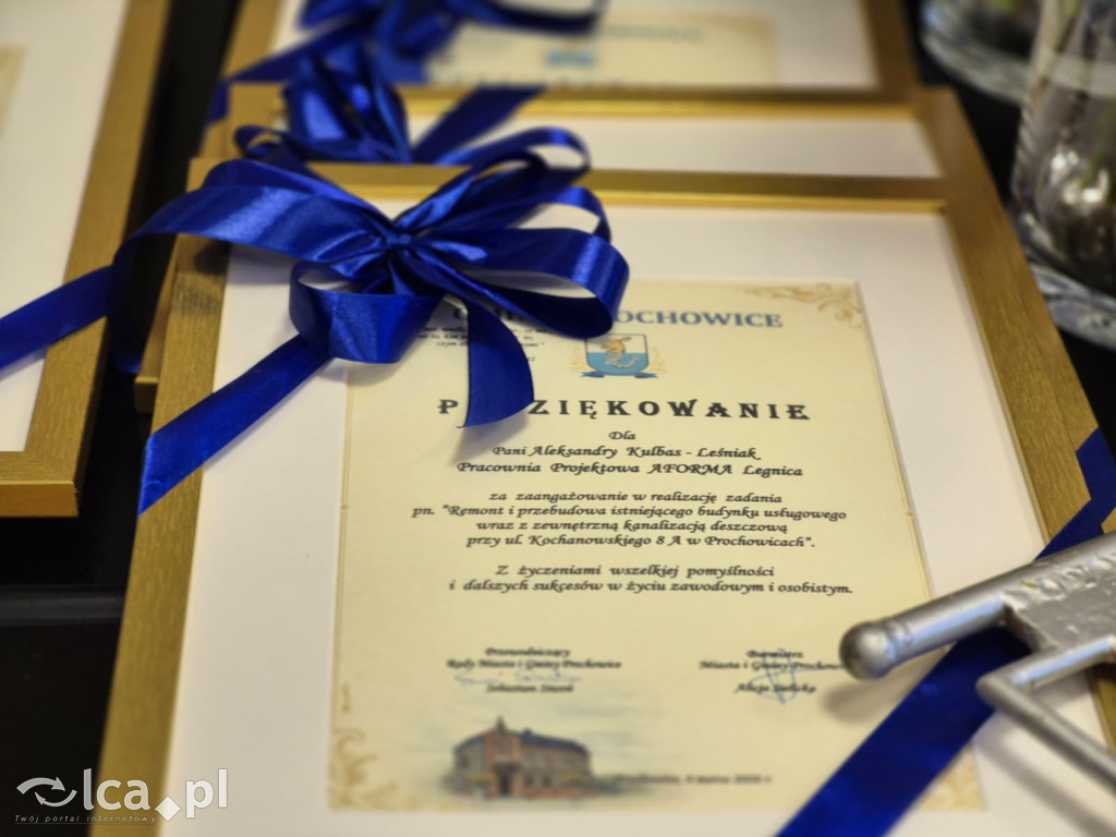 Zrujnowany budynek w Prochowicach odzyskał życie