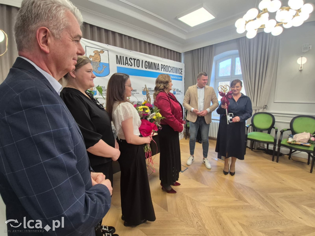 Zrujnowany budynek w Prochowicach odzyskał życie