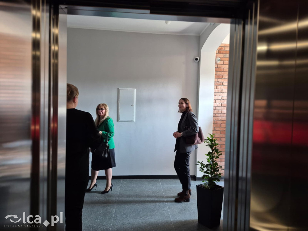 Zrujnowany budynek w Prochowicach odzyskał życie