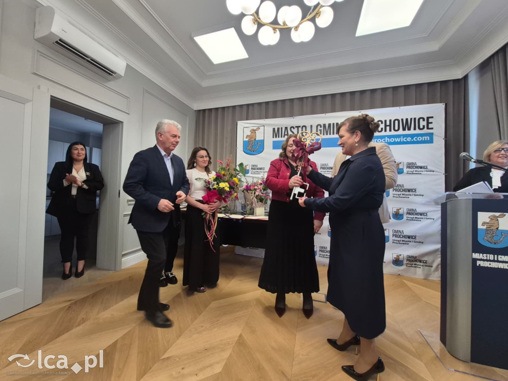 Zrujnowany budynek w Prochowicach odzyskał życie