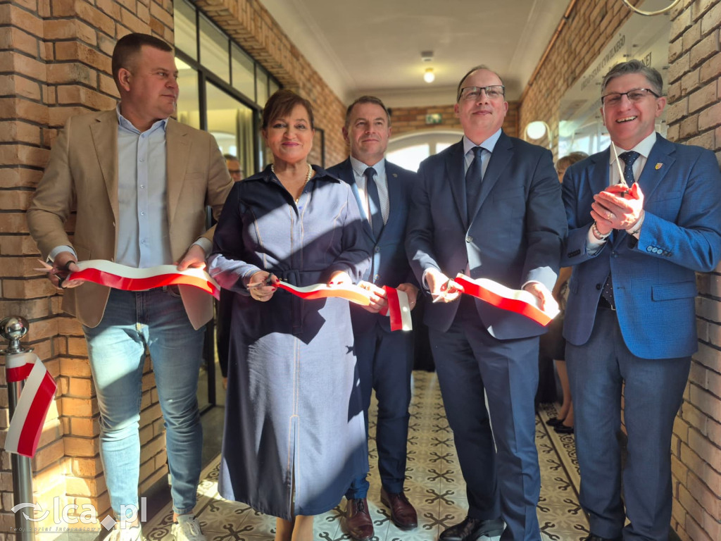 Zrujnowany budynek w Prochowicach odzyskał życie