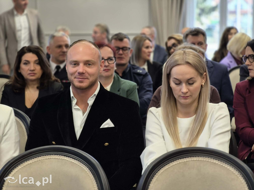 Zrujnowany budynek w Prochowicach odzyskał życie