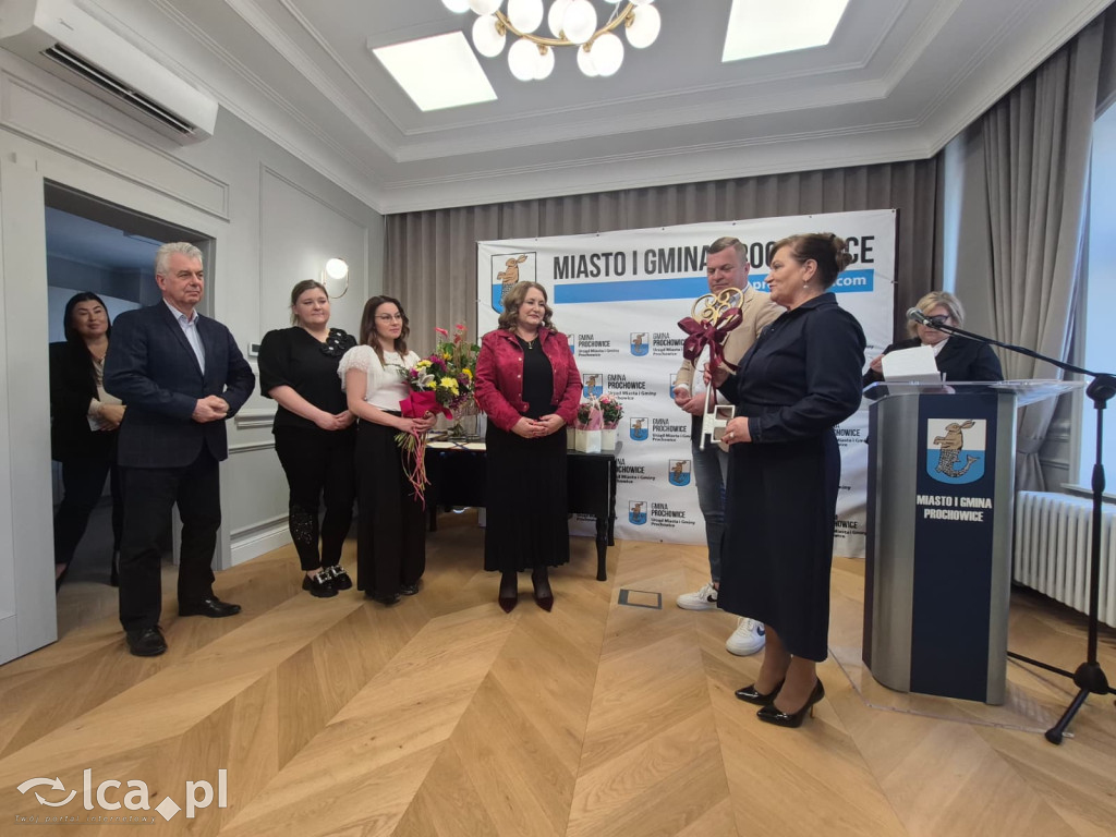 Zrujnowany budynek w Prochowicach odzyskał życie