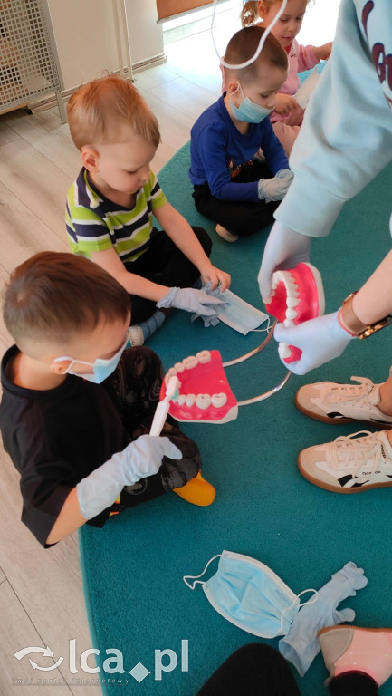 Czyste ząbki i uśmiech od ucha do ucha!