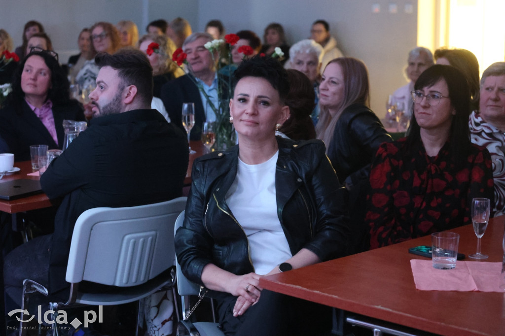 Kabaret PAKA rozbawił panie w Pątnowie