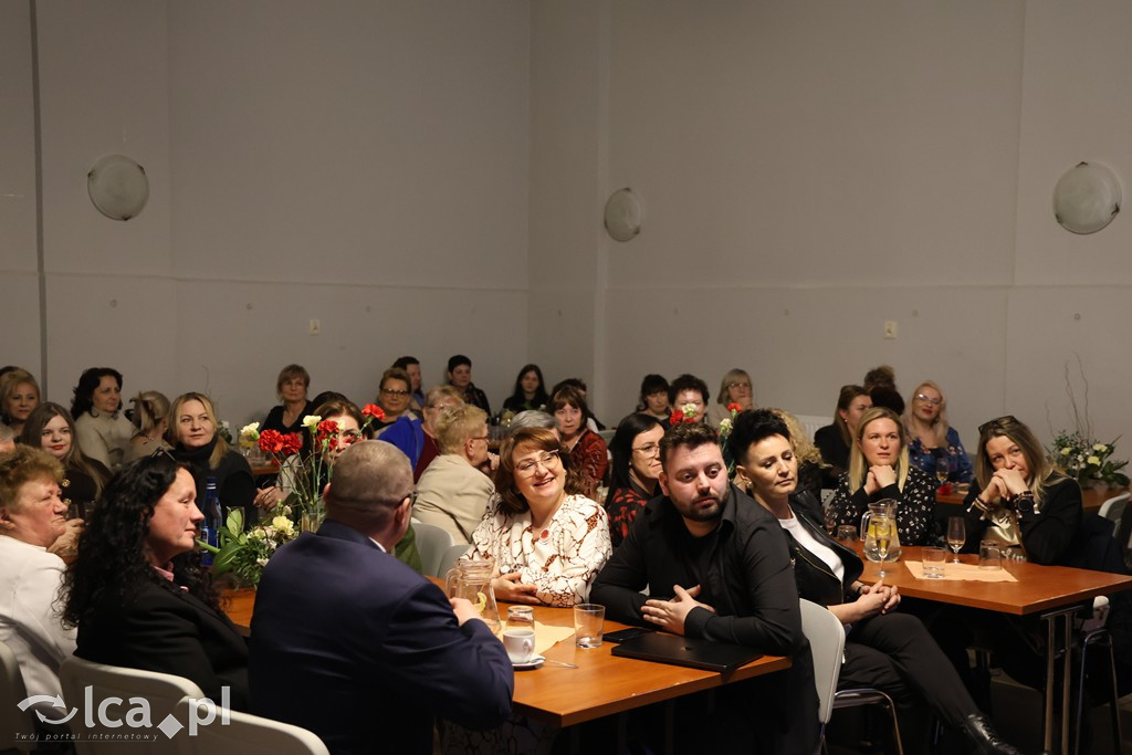 Kabaret PAKA rozbawił panie w Pątnowie