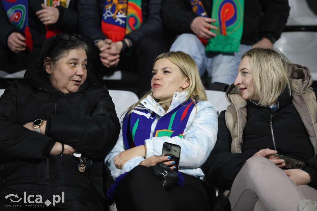 Na trybunach kibicowano z klasą! Zobacz zdjęcia