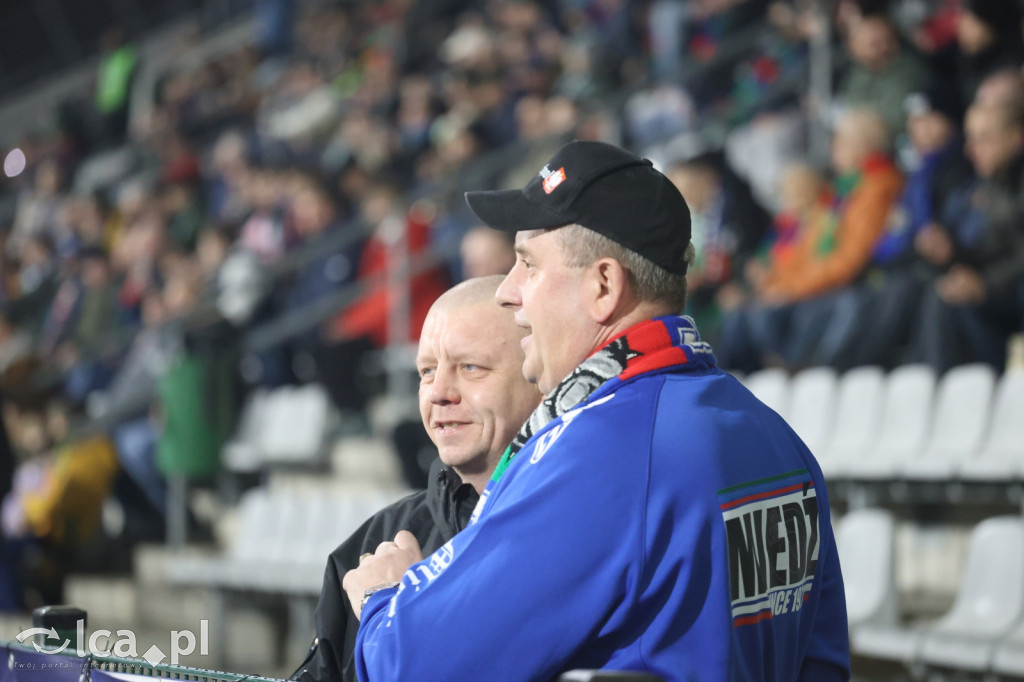 Na trybunach kibicowano z klasą! Zobacz zdjęcia