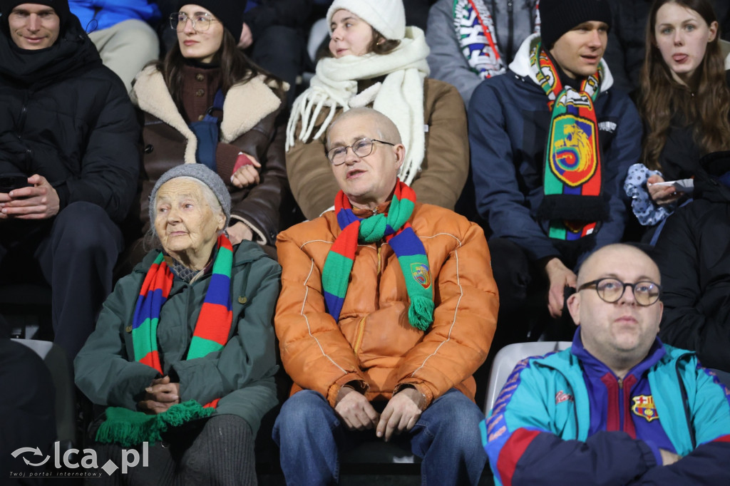Na trybunach kibicowano z klasą! Zobacz zdjęcia