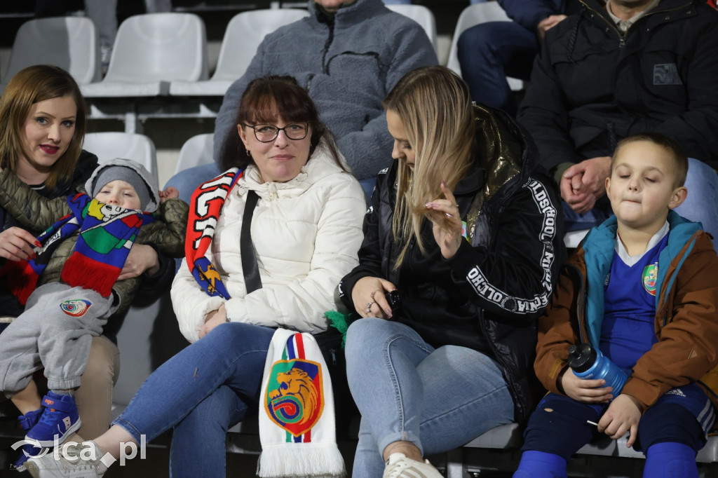 Na trybunach kibicowano z klasą! Zobacz zdjęcia