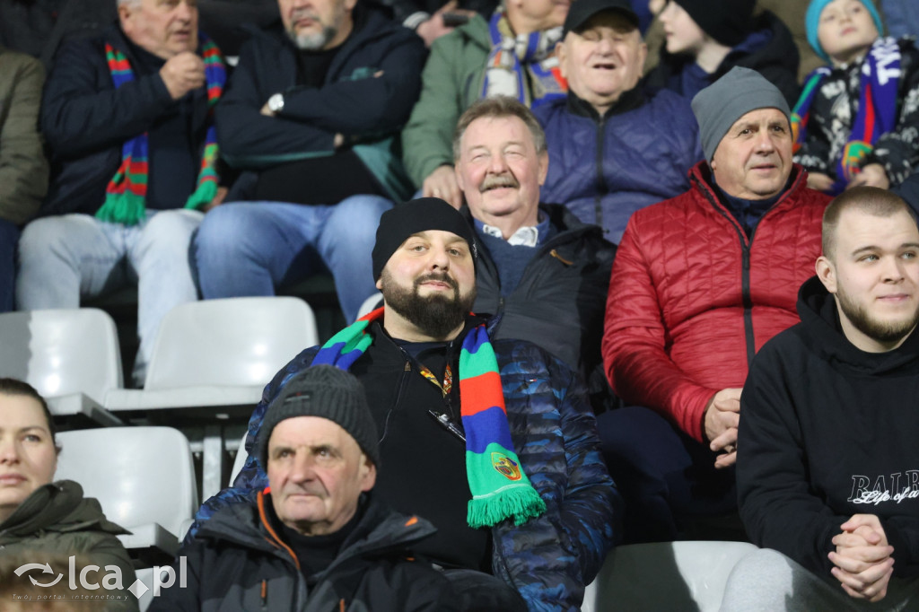 Na trybunach kibicowano z klasą! Zobacz zdjęcia