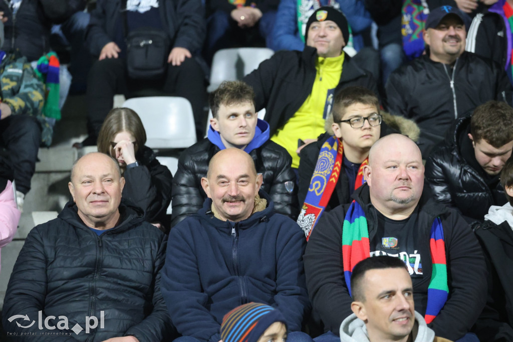 Na trybunach kibicowano z klasą! Zobacz zdjęcia