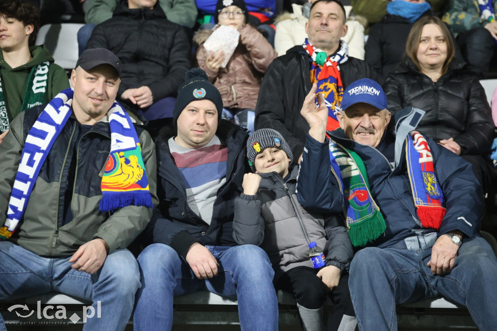 Na trybunach kibicowano z klasą! Zobacz zdjęcia