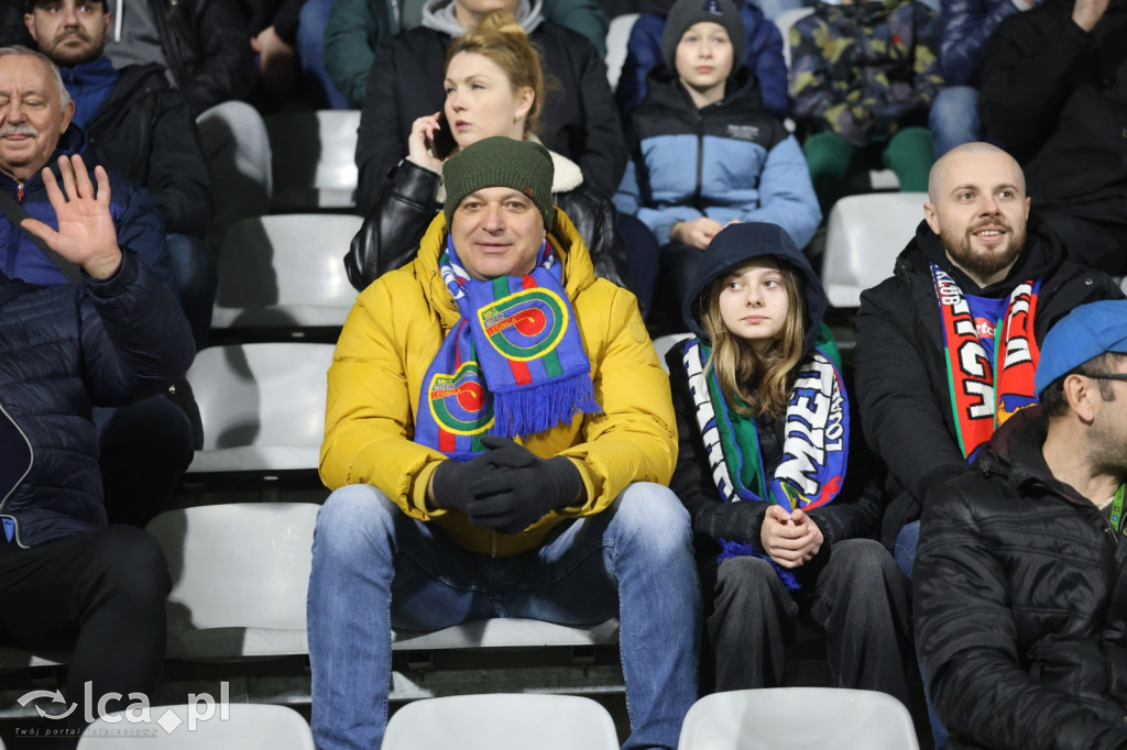 Na trybunach kibicowano z klasą! Zobacz zdjęcia