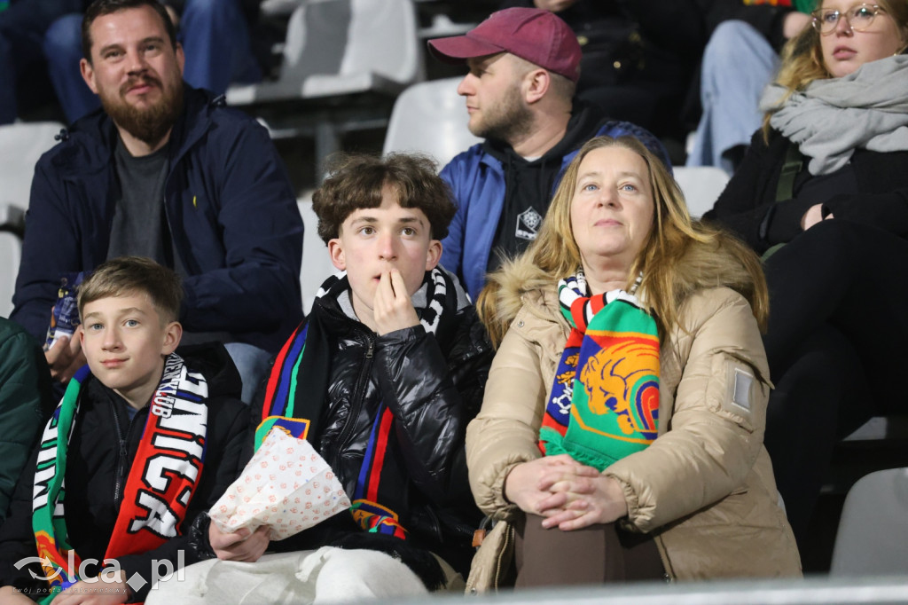Na trybunach kibicowano z klasą! Zobacz zdjęcia
