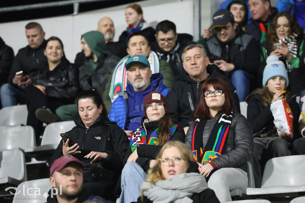Na trybunach kibicowano z klasą! Zobacz zdjęcia