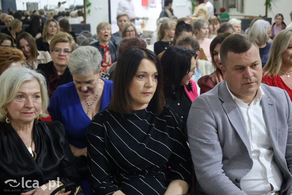 Kabaret i Beatlesi na Dzień Kobiet w Prochowicach