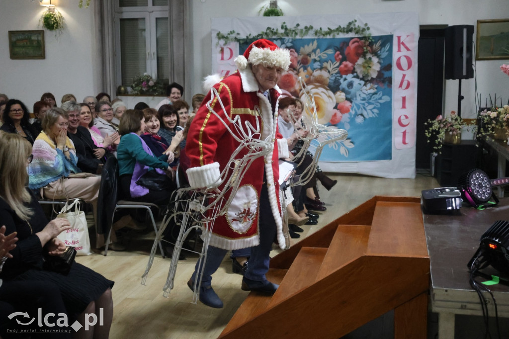 Kabaret i Beatlesi na Dzień Kobiet w Prochowicach