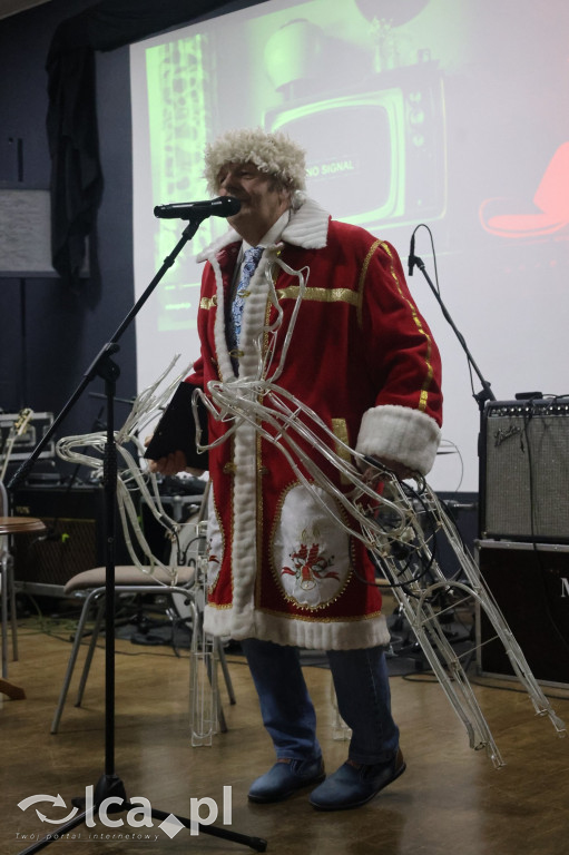 Kabaret i Beatlesi na Dzień Kobiet w Prochowicach