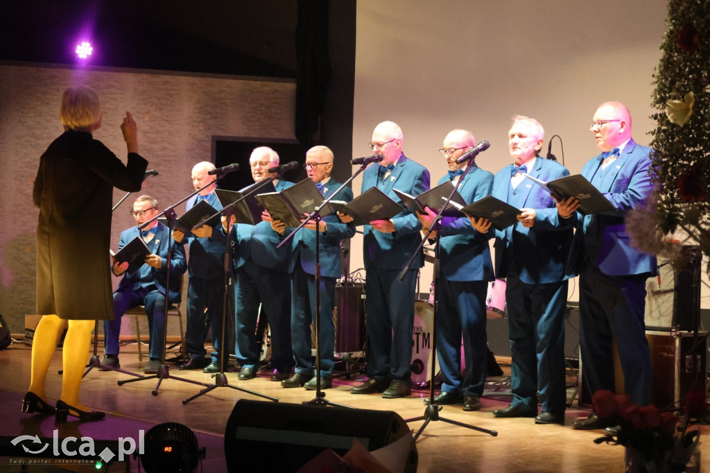 Kabaret i Beatlesi na Dzień Kobiet w Prochowicach