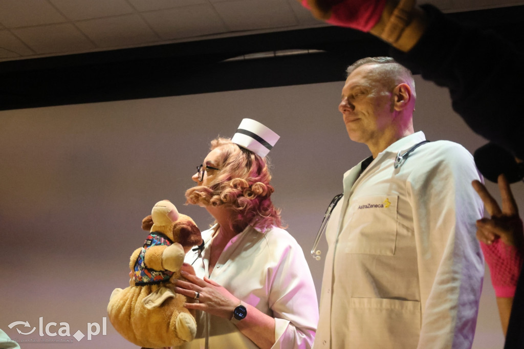 Kabaret i Beatlesi na Dzień Kobiet w Prochowicach