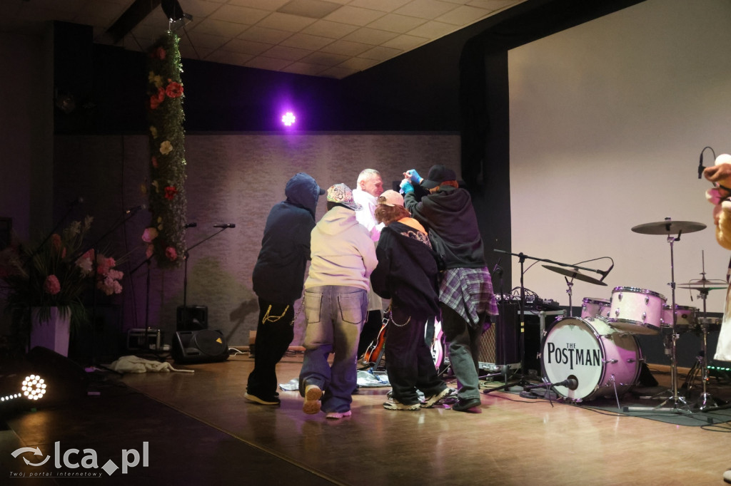 Kabaret i Beatlesi na Dzień Kobiet w Prochowicach