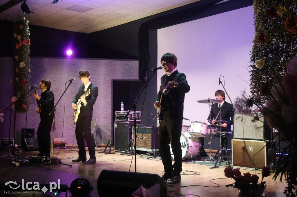 Kabaret i Beatlesi na Dzień Kobiet w Prochowicach
