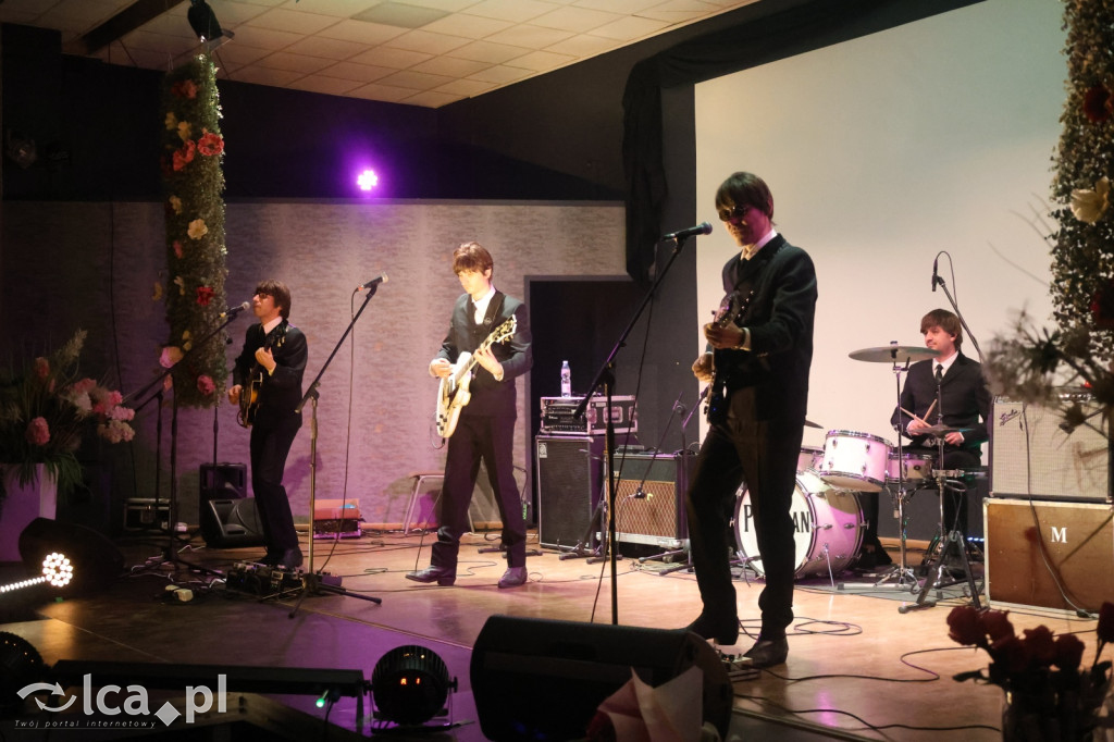 Kabaret i Beatlesi na Dzień Kobiet w Prochowicach