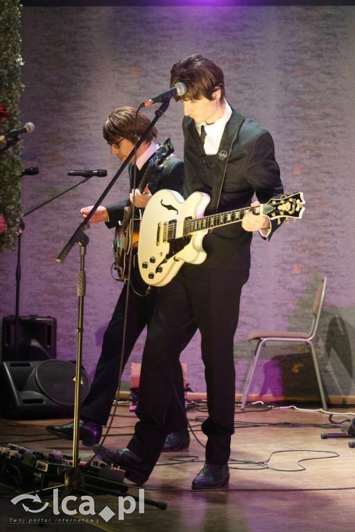 Kabaret i Beatlesi na Dzień Kobiet w Prochowicach