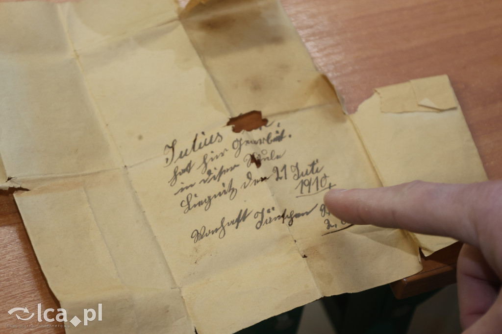 Tajemnice ukryte w belkach stropowych i kryptach