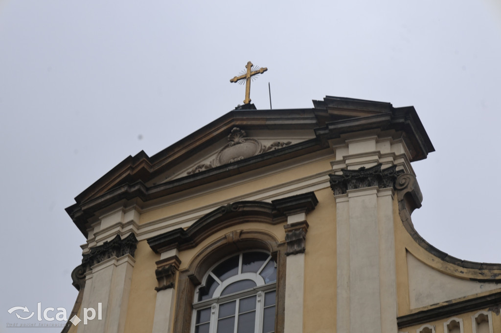 Tajemnice ukryte w belkach stropowych i kryptach