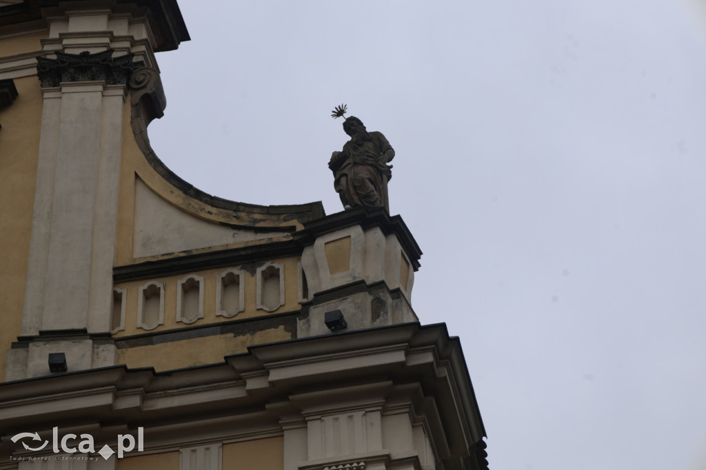 Tajemnice ukryte w belkach stropowych i kryptach