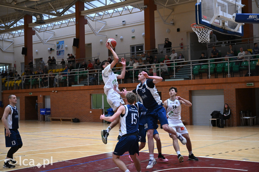 Dominacja Lwów na Piekarach – pewne zwycięstwo KS Basket Legnica
